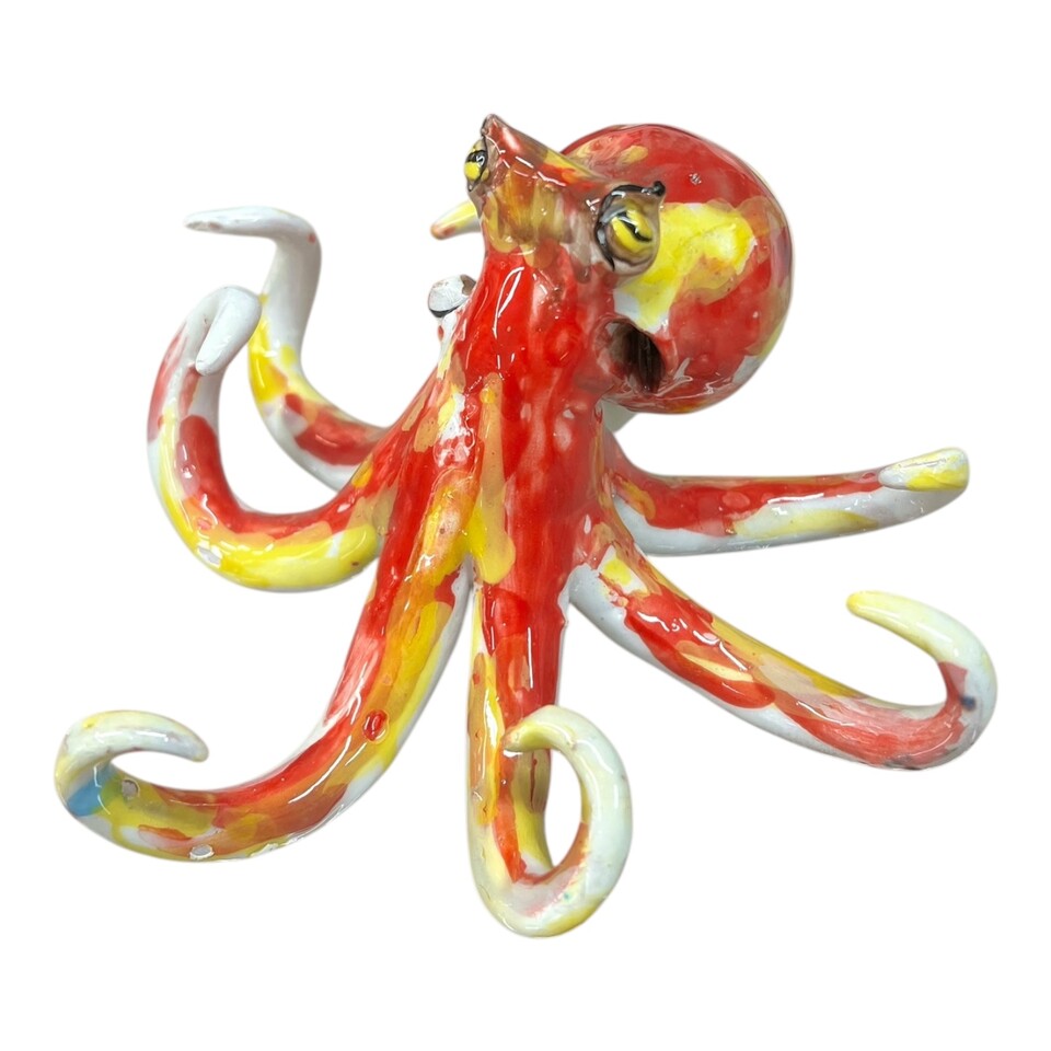 Polpo ornamentale in ceramica siciliana decoro rosso Produzione artigianale di Palermo lunghezza 15cm