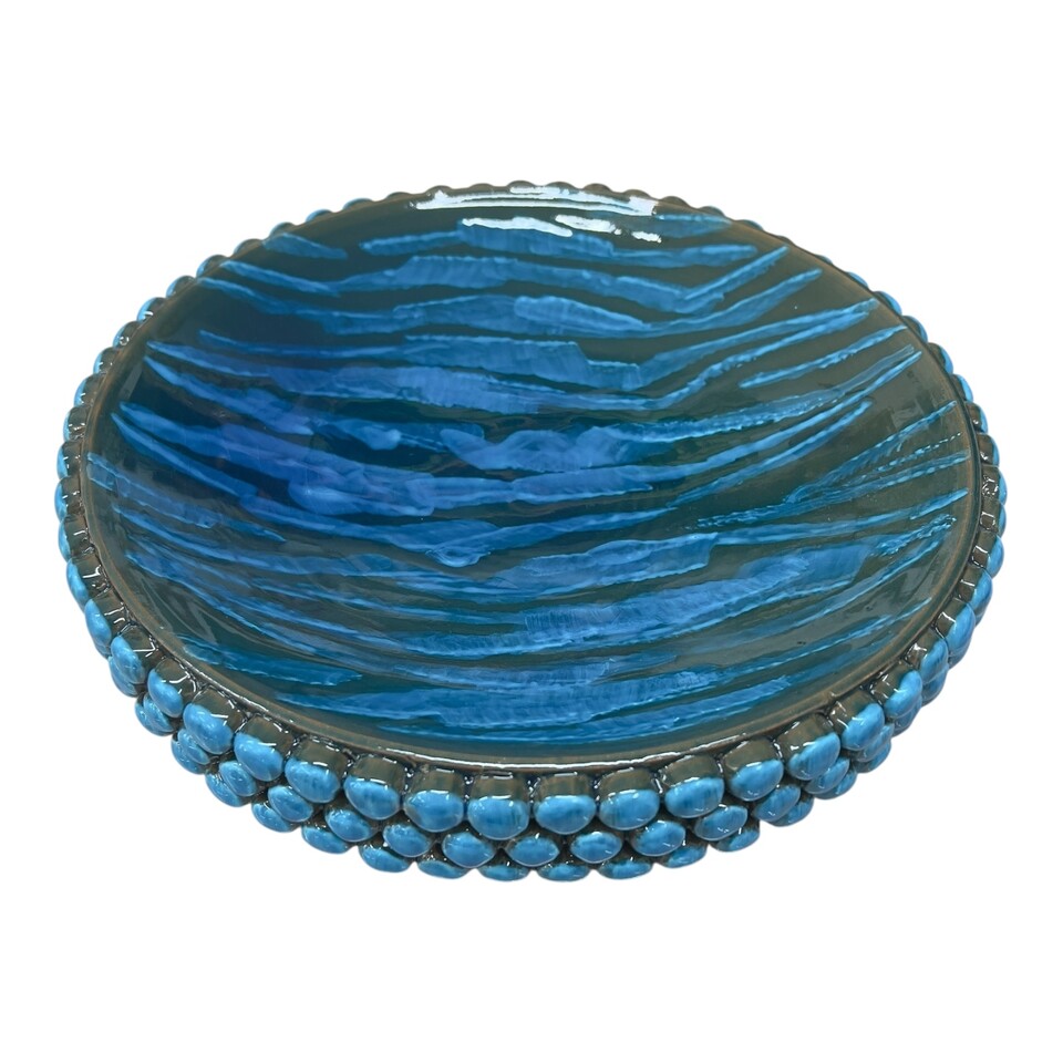 Centrotavola decoro pigna blu marino in ceramica siciliana Produzione artigianale di Santo Stefano di Camastra Diametro 27cm