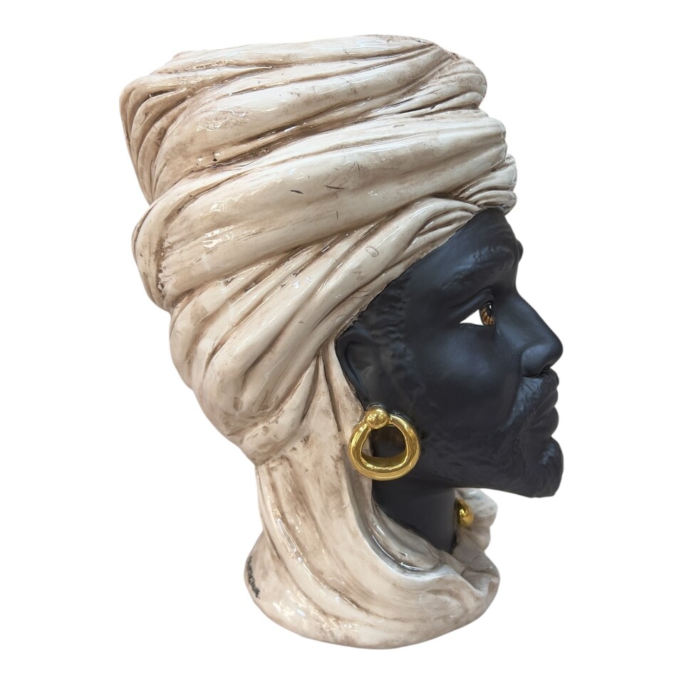 Teste di Moro Anubi con turbante in ceramica siciliana decoro fumé dettagli in oro Produzione artigianale di Caltagirone h.30cm