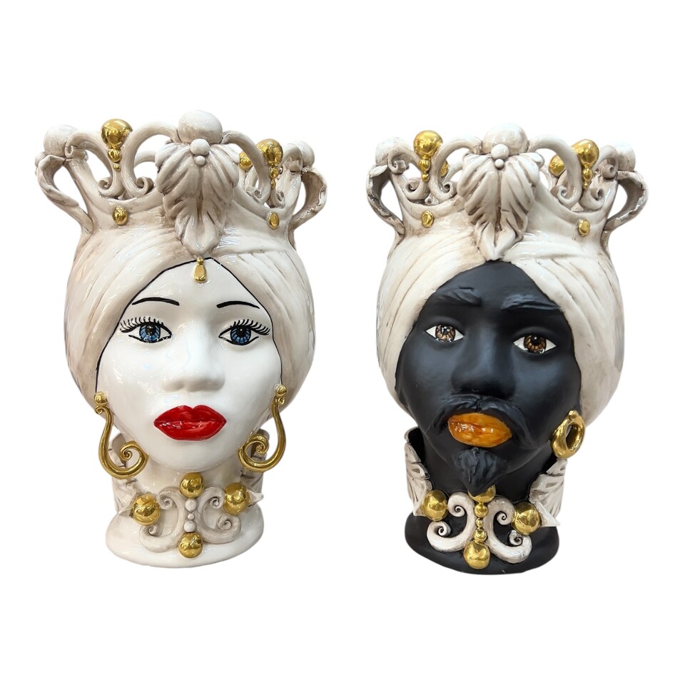 Testa di Moro Diana in ceramica siciliana decoro fumé con dettagli in oro Produzione artigianale di Caltagirone h.30cm