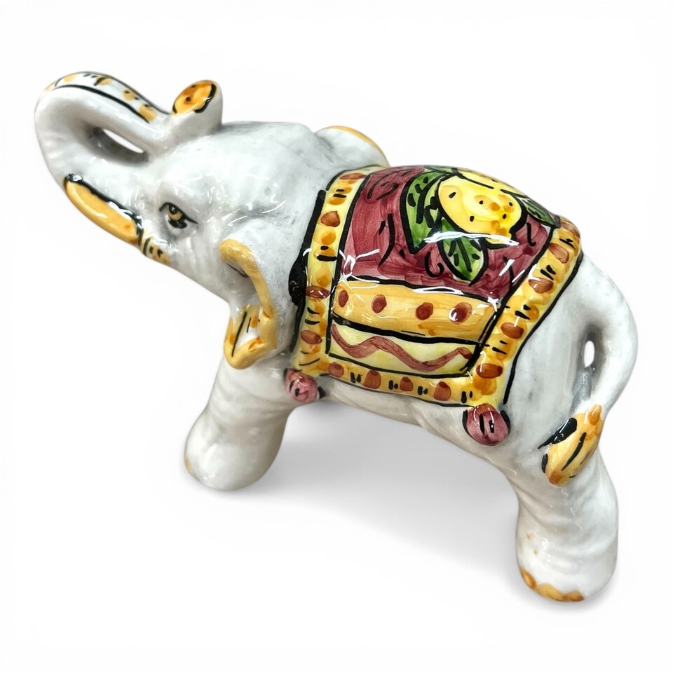 Elefante portafortuna in ceramica siciliana decoro bordeaux con limoni Produzione artigianale di Catania lunghezza 15cm