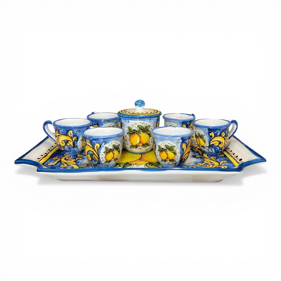 Set 6 tazzine da caffé con vassoio e zuccheriera decoro ornato giallo fondo blu con limoni Produzione artigianale di Santo Stefano di Camastra Lunghezza 35cm