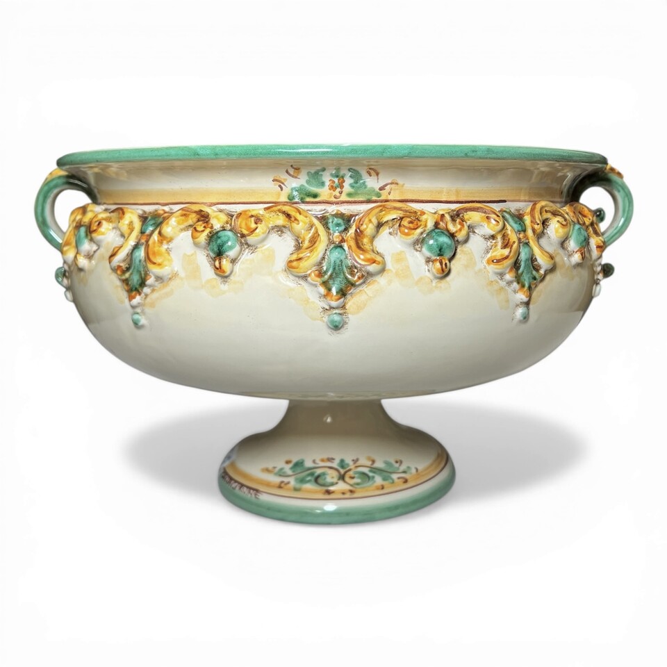 Alzata centrotavola in ceramica siciliana decoro plastico verde e arancio Produzione artigianale di Caltagirone Diametro 30cm