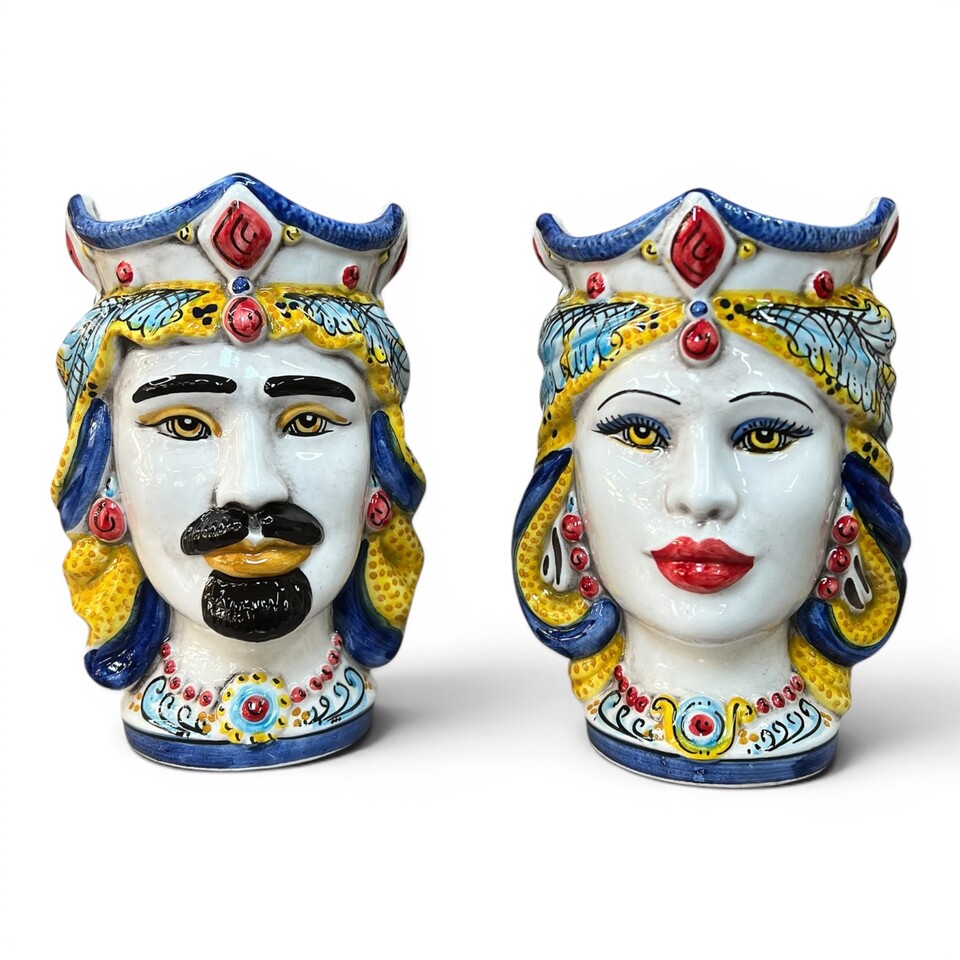 Teste di moro gioiello moderne decoro ornato giallo e blu in ceramica siciliana Produzione artigianale di Caltagirone h.20cm