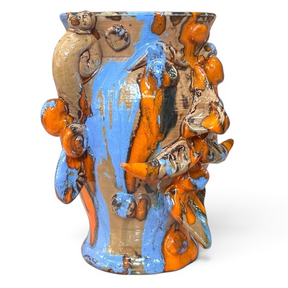 Testa di moro collezione I Miti modello Sikano decoro arancione blu e mattone Produzione artigianale di Santo Stefano di Camastra h.22cm