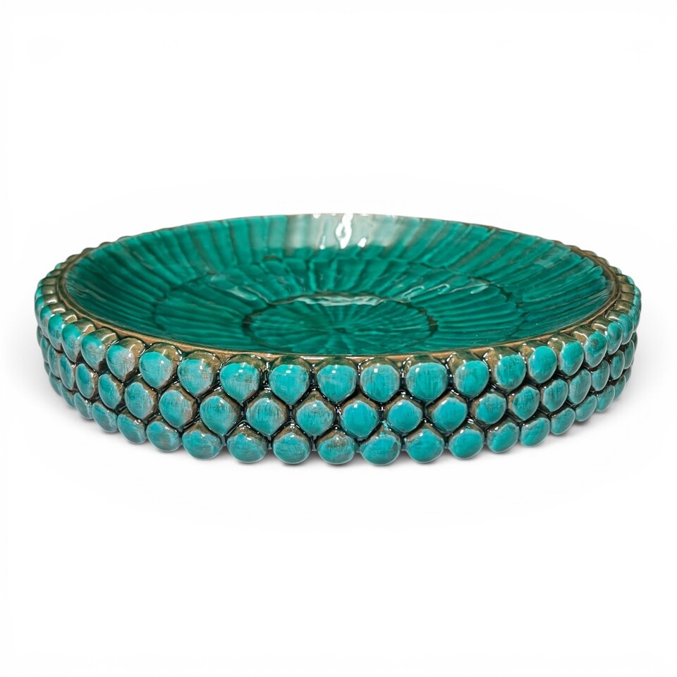 Centrotavola decoro pigna verde acqua in ceramica siciliana Produzione artigianale di Santo Stefano di Camastra Diametro 27cm
