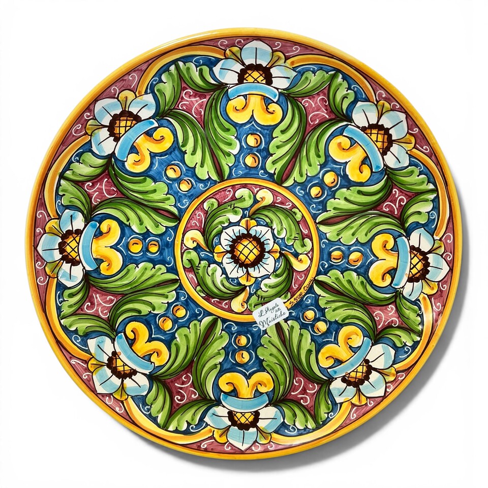 Piatto ornamentale da parete decoro barocco ornato con margherite in ceramica siciliana Produzione artigianale di Santo Stefano di Camastra Diametro 37cm