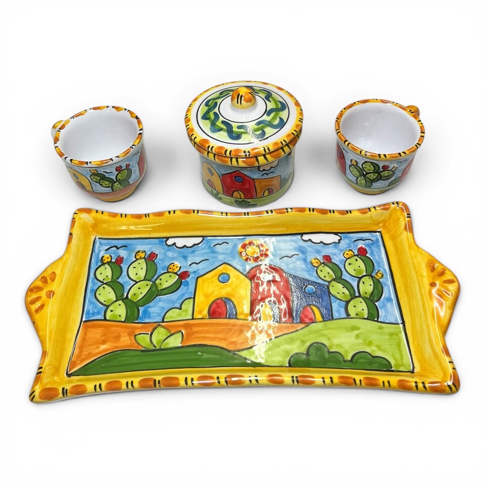 Set caffè due tazzine tête-à-tête con vassoio e zuccheriera decoro naif case e fichi d'india Produzione artigianale di Santo Stefano di Camastra lunghezza 30cm
