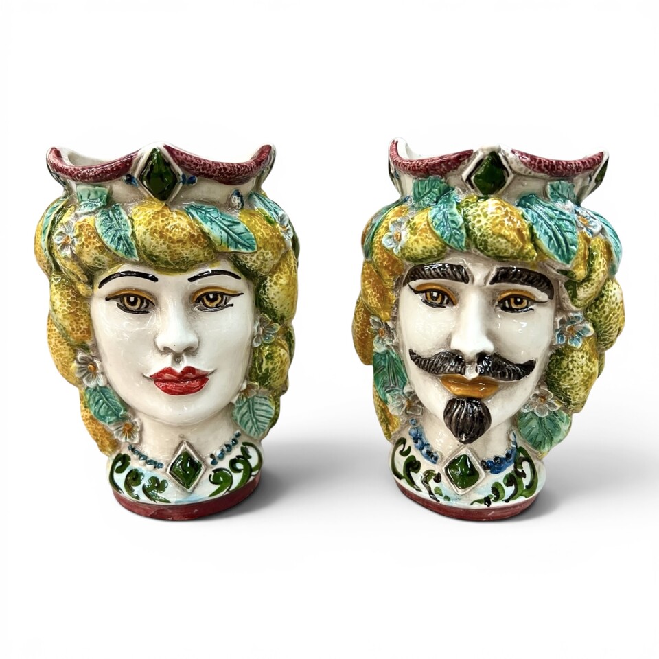 Teste di moro con limoni in ceramica siciliana Produzione artigianale di Caltagirone h.15cm