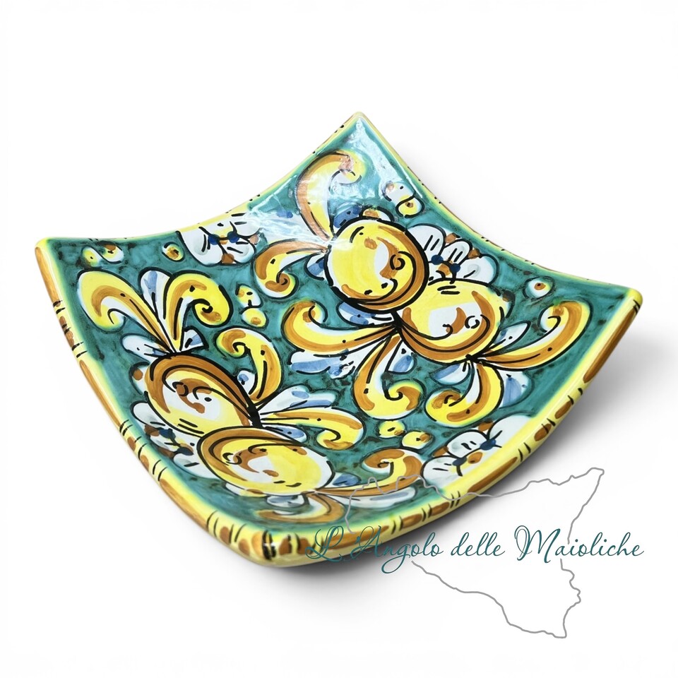 Svuota tasche Porta caramelle decoro limoni fondo verde in ceramica siciliana Produzione artigianale di Caltagirone Lunghezza 17cm