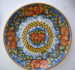 Piatto con melograni in ceramica da parete Produzione artigianale di Caltagirone Diametro 37cm