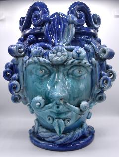 Testa di moro Re design moderno blu/azzurro Produzione artigianale di Santo Stefano di Camastra h.30 cm