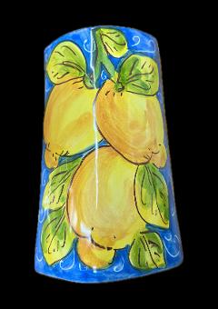Tegola da parete in ceramica con limoni decoro blu Produzione artigianale di Santo Stefano di Camastra lunghezza 15cm