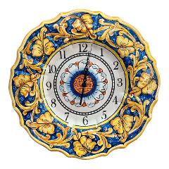 Orologio da parete in ceramica siciliana smerlato decoro barocco blu e giallo Produzione artigianale di Santo Stefano di Camastra diametro 45cm
