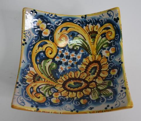 Svuotatasche in ceramica  Produzione artigianale di Caltagirone  21 x 21
