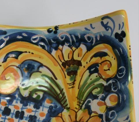 Svuotatasche in ceramica  Produzione artigianale di Caltagirone  21 x 21