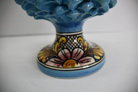 Pigna siciliana in ceramica celeste con piede decorato Produzione artigianale di Caltagirone  h.30 cm