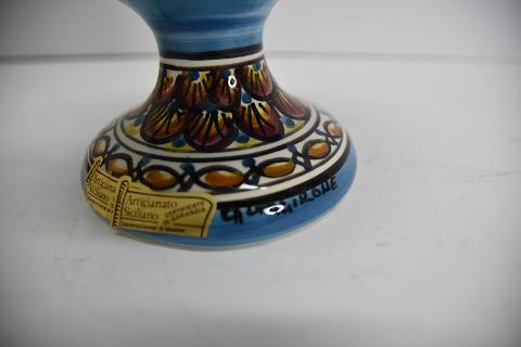 Pigna siciliana in ceramica celeste h.25 cm Produzione artigianale di Caltagirone  con piede decorato