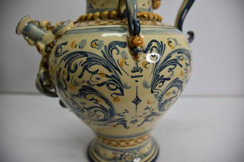 Versatoio in ceramica Produzione artigianale di Caltagirone  h.32