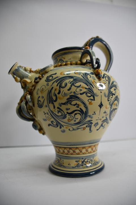 Versatoio in ceramica Produzione artigianale di Caltagirone  h.32