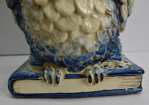Civetta in ceramica  Produzione artigianale di Caltagirone  h.20 cm