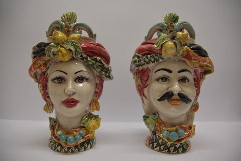 Teste di moro con corona e turbante decoro carretto siciliano con limoni Produzione artigianale di Caltagirone h.30cm