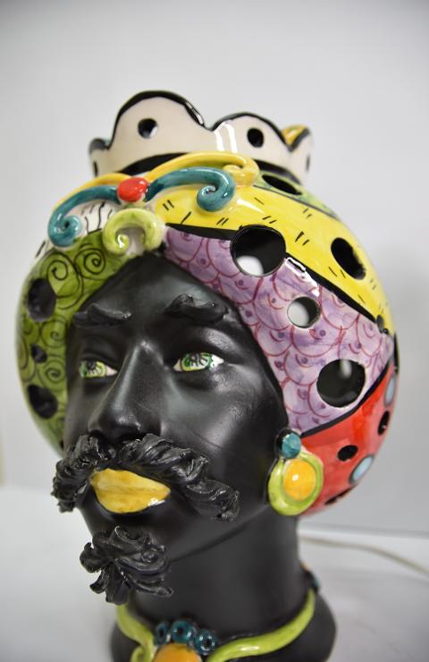Lume testa di Moro Produzione artigianale di Catania h.30 cm