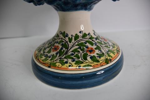 Pigna siciliana in ceramica blu antico h.43 Produzione artigianale di Caltagirone con piede decorato
