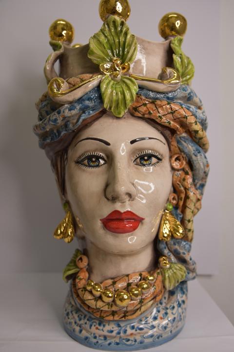 Coppia Teste di moro decoro con corona e turbante Produzione artigianale di Caltagirone h. 40 cm