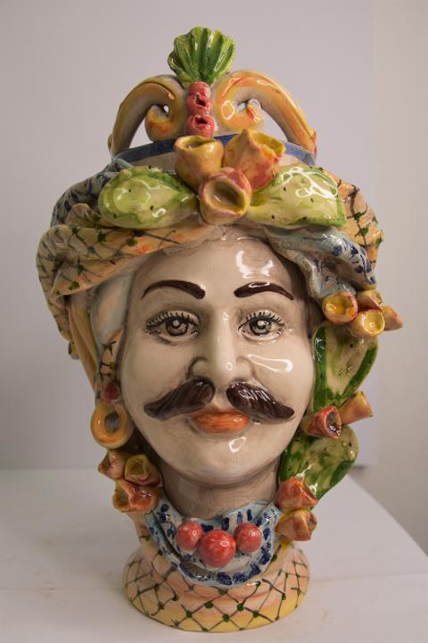 Coppia Teste di moro fichi d'india e turbante Produzione artigianale di Caltagirone  h. 31 cm