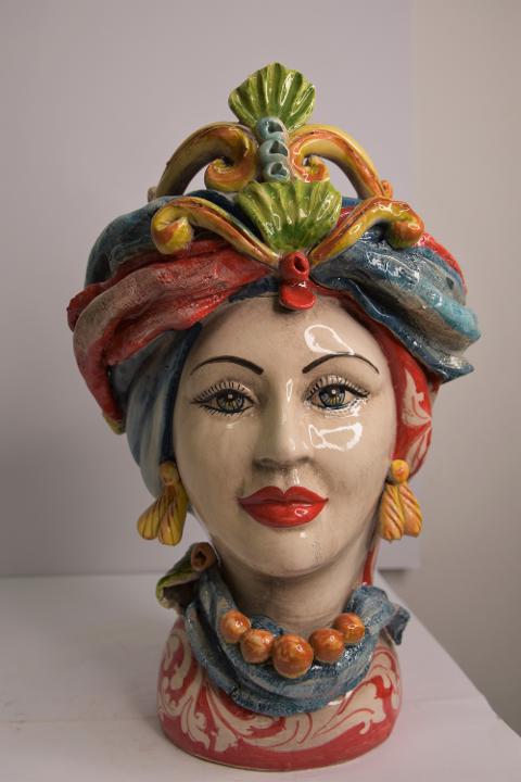 Coppia teste di moro con turbante Produzione artigianale di Caltagirone  h. 31cm
