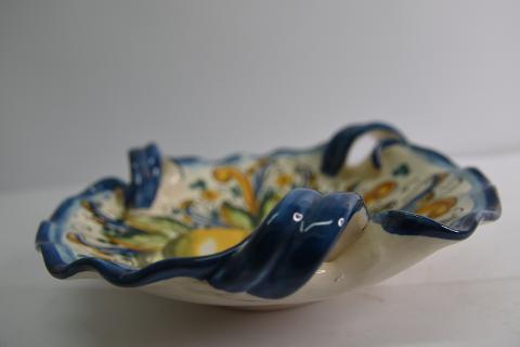 Svuota tasche/Porta caramelle in ceramica  Produzione artigianale di Caltagirone  smerlato con manici