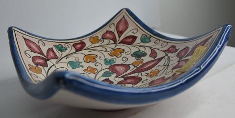 Svuota tasche/Porta caramelle in ceramica  Produzione artigianale di Caltagirone  21 x 21