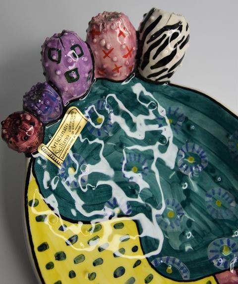 Svuota tasche/Porta caramelle pala fico d'india in ceramica  Produzione artigianale di Catania Pop-art