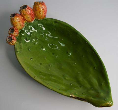 Svuota tasche/Porta caramelle pala fico d'india in ceramica Produzione artigianale di Catania 22 x 16
