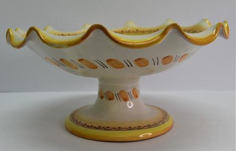 Centrotavola smerlato con alzata Produzione artigianale di Santo Stefano di Camastra Diametro 30cm