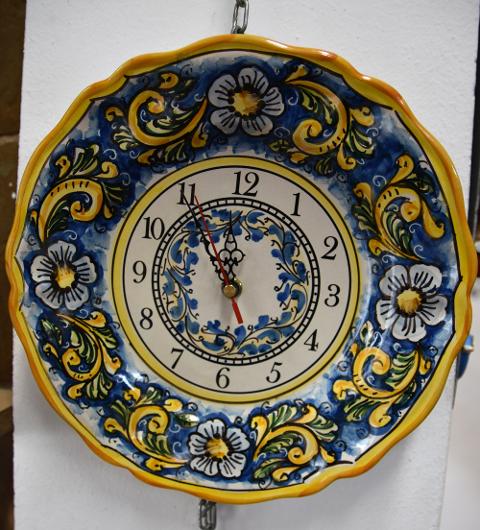 Orologio da parete in ceramica Produzione artigianale di Santo Stefano di Camastra Diametro 25cm