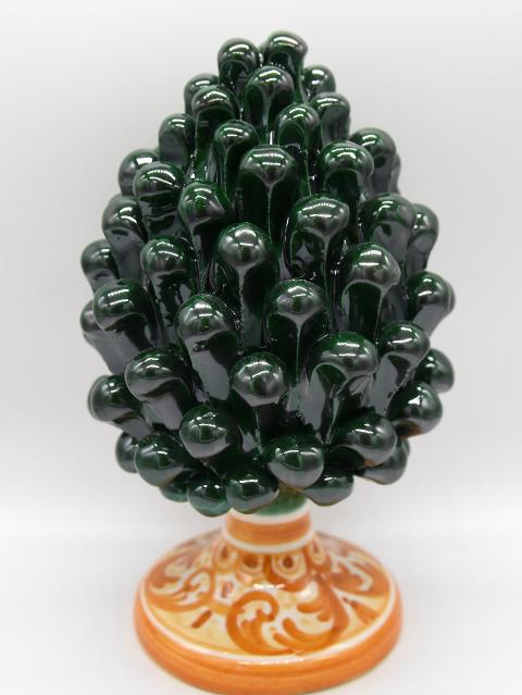 Pigna siciliana in ceramica verde bottiglia h.20 cm Produzione artigianale di Caltagirone con piede decorato