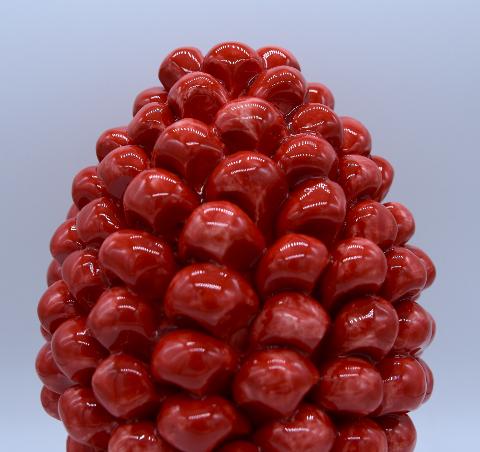 Pigna siciliana in ceramica colore rosso h.20 cm Produzione artigianale di Caltagirone con base decorata