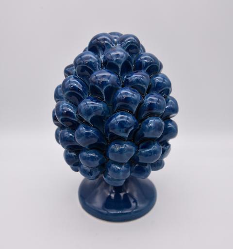 Pigna siciliana in ceramica blu antico h.15 cm Produzione artigianale di Caltagirone monocolore
