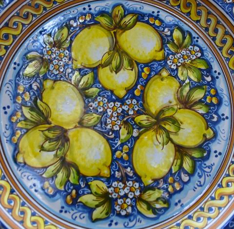 Piatto con limoni in ceramica da parete Produzione artigianale di Caltagirone Diametro 55cm