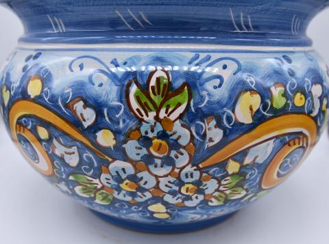 Portavaso cachepot decoro nastrino celeste in ceramica siciliana Produzione artigianale di Caltagirone Diametro 20cm