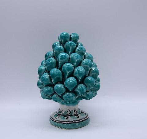 Pigna siciliana in ceramica verde acqua h.12 cm Produzione artigianale di Caltagirone con base decorata