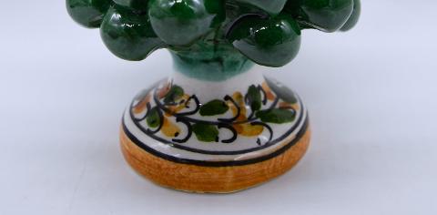 Pigna siciliana in ceramica verde h.12 cm Produzione artigianale di Caltagirone con piede decorato