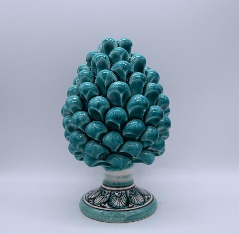 Pigna siciliana in ceramica verde acqua con base decorata Produzione artigianale di Caltagirone h.15cm