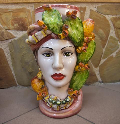 Coppia Teste di moro con fichi d'india h.40cm Produzione artigianale di Caltagirone decorate