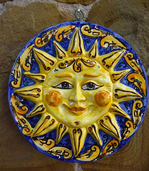 Sole in ceramica da parete Produzione artigianale di Caltagirone diametro 30cm