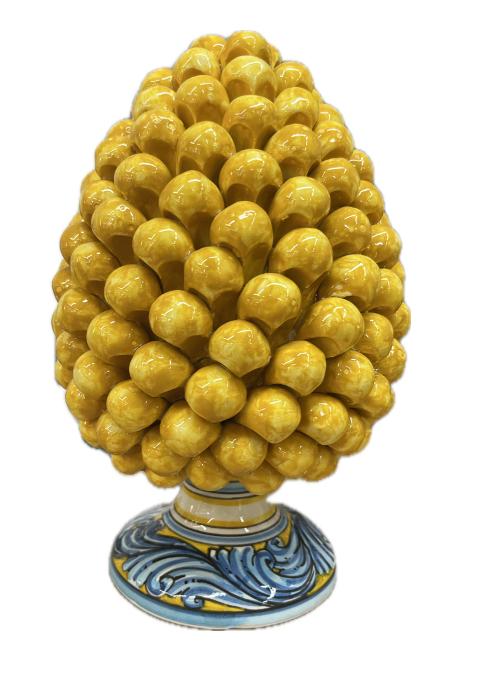 Pigna siciliana in ceramica giallo ocra con base decorata Produzione artigianale di Caltagirone h.25cm