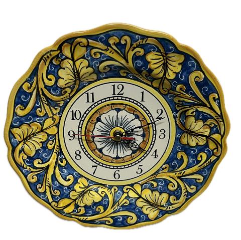 Orologio da parete in ceramica smerlato decoro barocco Produzione artigianale di Santo Stefano di Camastra diametro 25cm