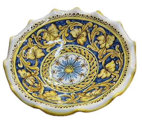 Centrotavola smerlato decoro barocco Produzione artigianale di Santo Stefano di Camastra diametro 37cm